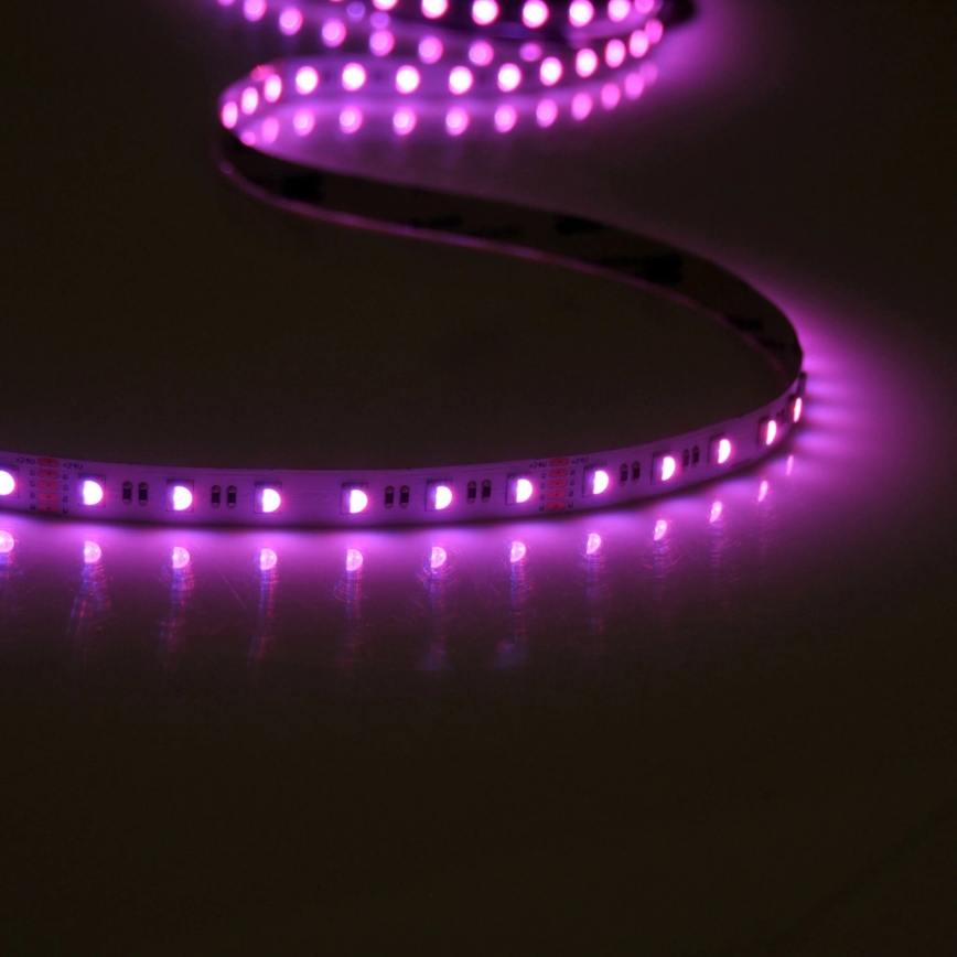 LED RGBW регулируема лента 3м LED/22W/24/230V + дистанционно управление