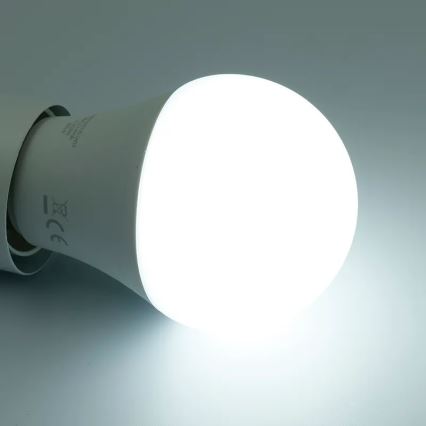 LED RGBW Димируема крушка A60 E27/9W/230V 2700-6500K Wi-Fi Tuya