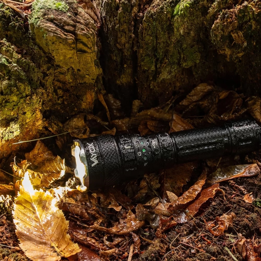 LED RGBW Регулируема презареждаема фенер LED/15W/5V IP66 1500 lm 2000 mAh