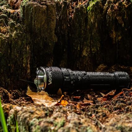 LED RGBW Регулируема презареждаема фенер LED/15W/5V IP66 1500 lm 2000 mAh