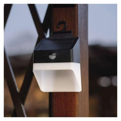 LED Соларен аплик със сензор LUMI LED/3,7W IP65 черен