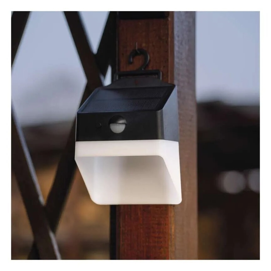 LED Соларен аплик със сензор LUMI LED/3,7W IP65 черен