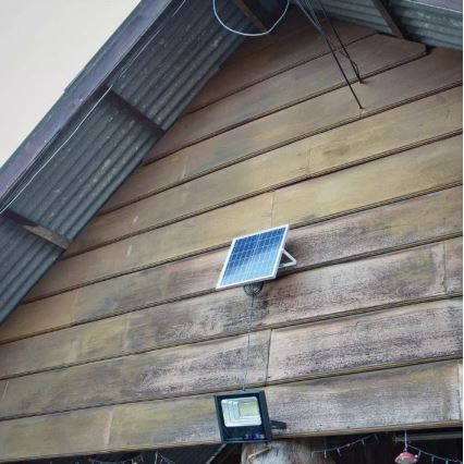 LED регулируем соларен прожектор LED/12W/3,2V 6000K IP65 5000 mAh + дистанционно управление