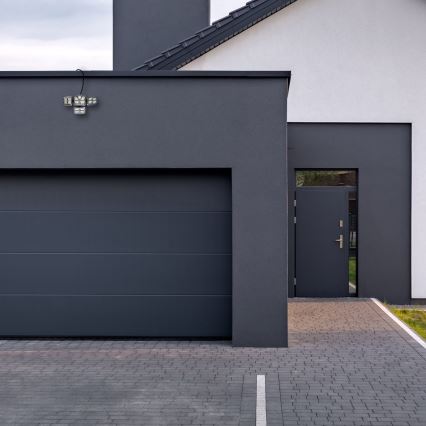 LED соларен прожектор с датчик за движение и здрач LED/30W/3,7V 2400 mAh IP47 + дистанционно управление