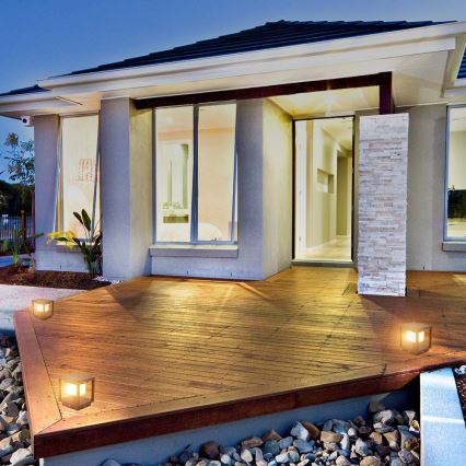 LED соларна лампа с сензор LED/2W/5,5V 3000K IP65 2600 mAh черна