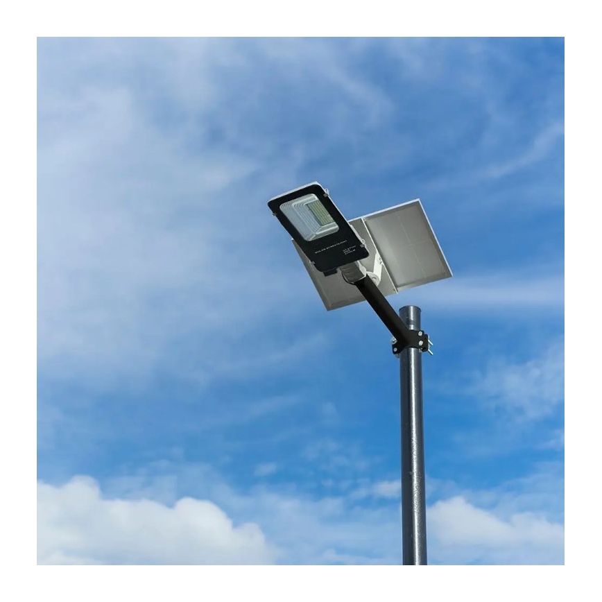 LED регулируема соларна улична лампа LED/50W/6,4V 6000K IP65 50000 mAh + дистанционно управление