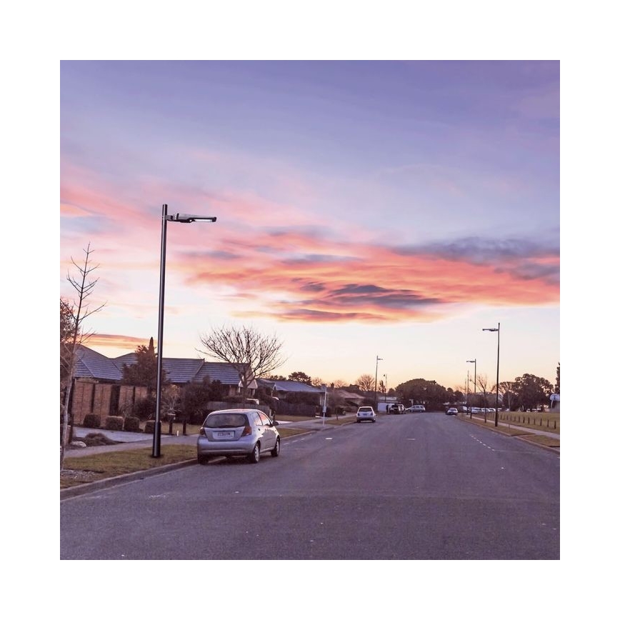 LED соларна улична лампа със сензор LED/40W/9,6V IP65 6000K 12000 mAh + дистанционно управление