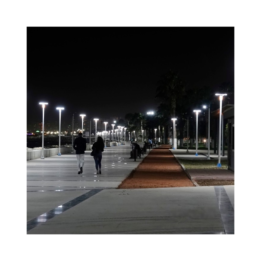 LED соларна улична лампа със сензор LUVIA LED/15W/3,2V 6500K IP54 5400 mAh + дистанционно управление