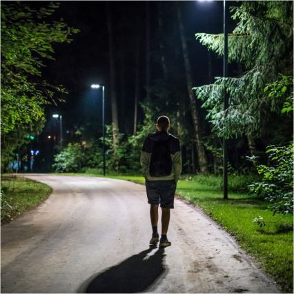 LED димируема соларна улична лампа със сензор URBI LED/11W/3,2V 6500K 15000 mAh IP54 + дистанционно управление