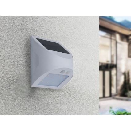 Соларна LED стенна лампа със сензор LED/3W/3,7V 3000/4000K 1200 mAh IP54 бяла