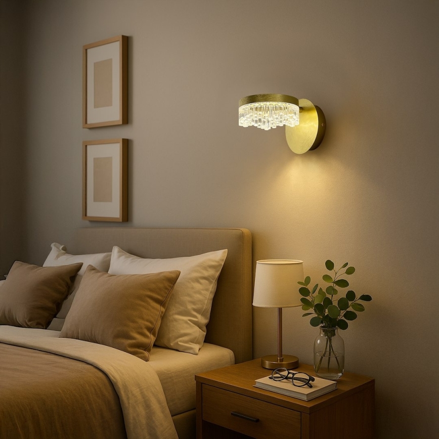 LED стенна лампа LED/4W/230V златна