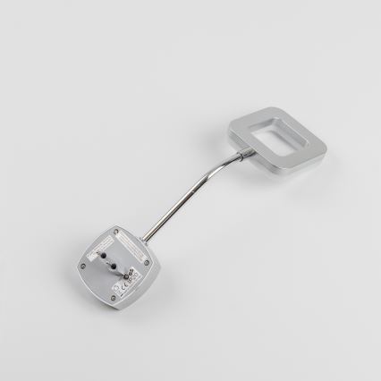 LED стенна лампа за контакт LED/3,2W/230V матов хром