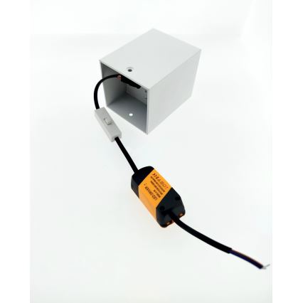 LED точково осветително тяло LED/5W/230V 3000/4000/6400K 7,5x7,5 cm бяло
