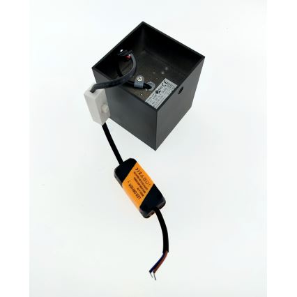 LED точково осветително тяло LED/5W/230V 3000/4000/6400K 7,5x7,5 cm черно