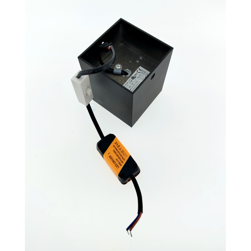 LED точково осветително тяло LED/5W/230V 3000/4000/6400K 7,5x7,5 cm черно