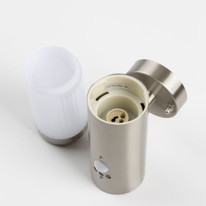 LED външно стеннo осветително тяло със сензор за движение 1xGU10/5W/230V IP44 матов хром