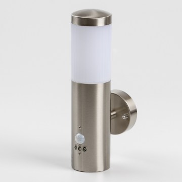 LED външно стеннo осветително тяло със сензор за движение 1xGU10/5W/230V IP44 матов хром