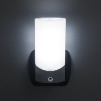 LED Контакт с ориентировъчна светлина със сензор LED/1W/230V 6000K