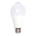 LED крушка със сензор за движение и сумрак A60 E27/6W/230V 6500K - Aigostar