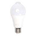 LED крушка със сензор за движение и сумрак A60 E27/9W/230V 6500K - Aigostar