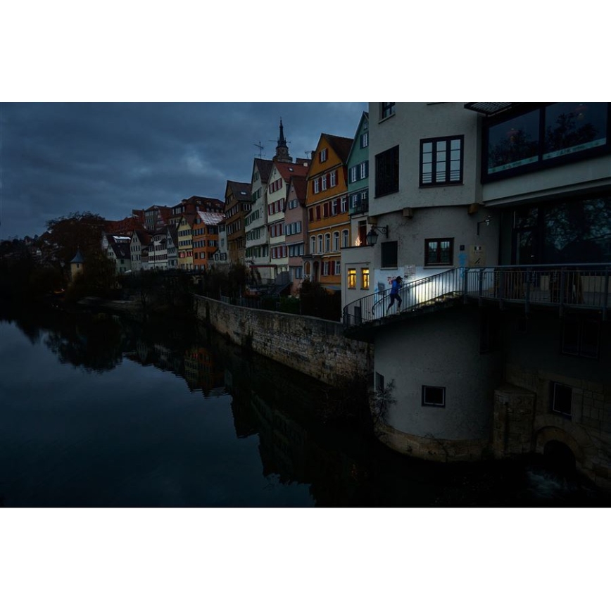 Ledlenser NEO3 - регулируем LED челник LED/3xAAA IP54 400 lm 20 ч черен/бял