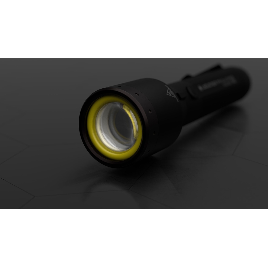 Ledlenser P9R Core - преносим презареждаем LED фенер с регулируема яркост LED/4800 mAh IP68 1000 lm 20 h
