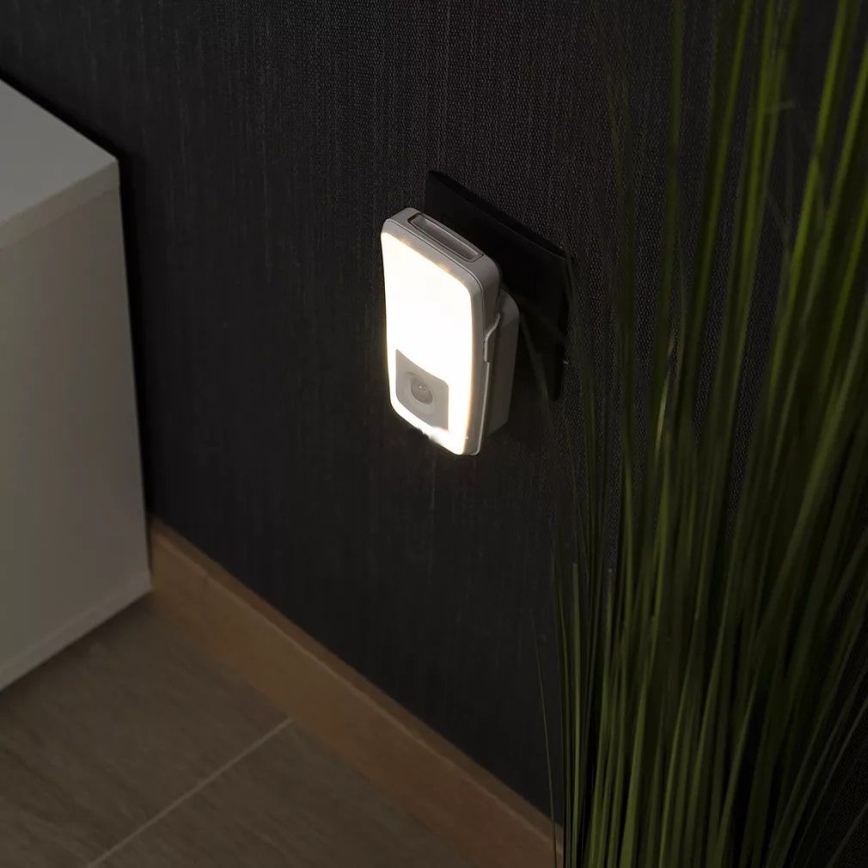 Ledvance - LED Електрическа лампа за ориентация със сензор LUNETTA LED/2W/230V