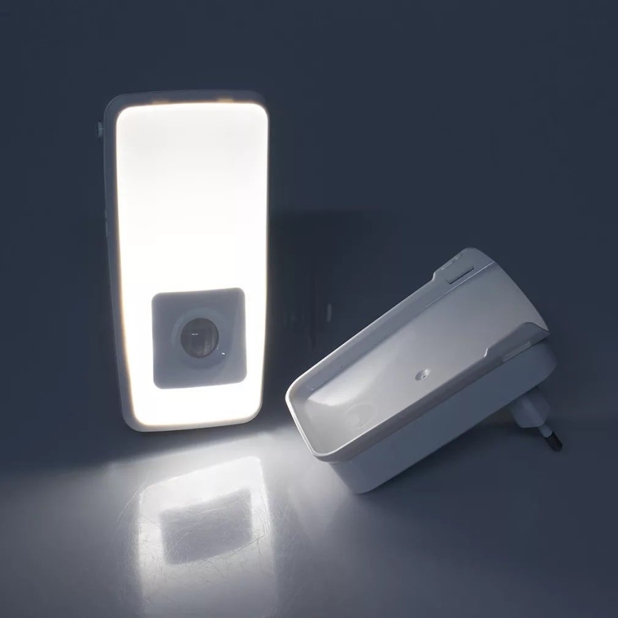 Ledvance - LED Електрическа лампа за ориентация със сензор LUNETTA LED/2W/230V