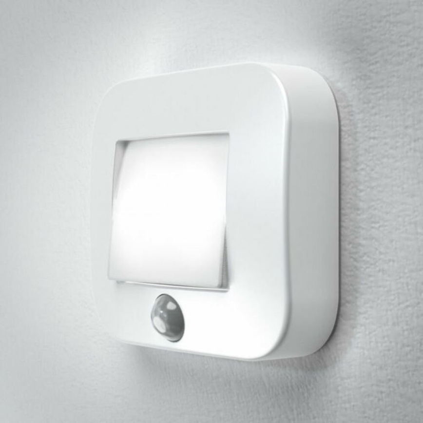 Ledvance - LED осветително тяло със сензор NIGHTLUX LED / 0.25W / 3xAAA