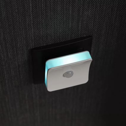 Ledvance - LED RGB Лампа за ориентация за контакт със сензор LUNETTA LED/0,3W/230