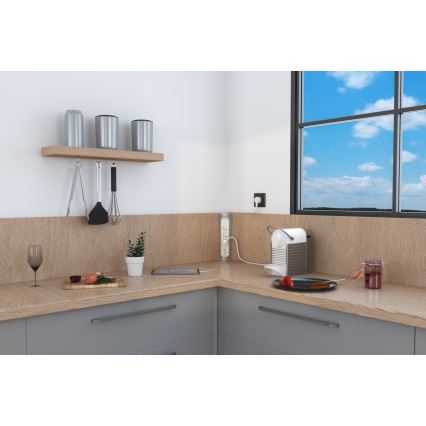 Legrand 049406 - Удължител с 3 гнезда, щепсел тип E + USB-A и USB-C, 1 м, сребрист/бял