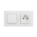 Legrand - Битова розетка и еднополюсен ключ № 1 с рамка NILOE STEP 250V в бял цвят