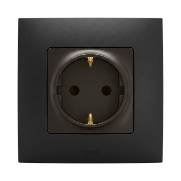 Legrand - Домашна SCHUKO розетка с рамка NILOE 250V черна