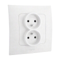 Legrand - Двойна домашна розетка с рамка NILOE 250V бяла