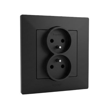 Legrand - Двойна домашна розетка с рамка NILOE STEP 250V черна