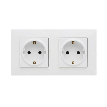 Legrand - Двойна домашна розетка SCHUKO с рамка NILOE STEP 250V бяла