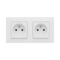 Legrand - Двойна домашна контактна розетка с рамка NILOE STEP 250V бяла
