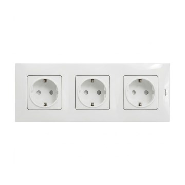 Legrand - Тройна домашна SCHUKO розетка с рамка NILOE 250V бяла