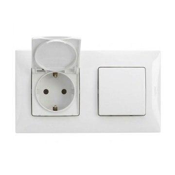 Legrand - Външна домашна розетка и еднополюсен ключ № 1 с рамка NILOE 250V IP44 в бял цвят