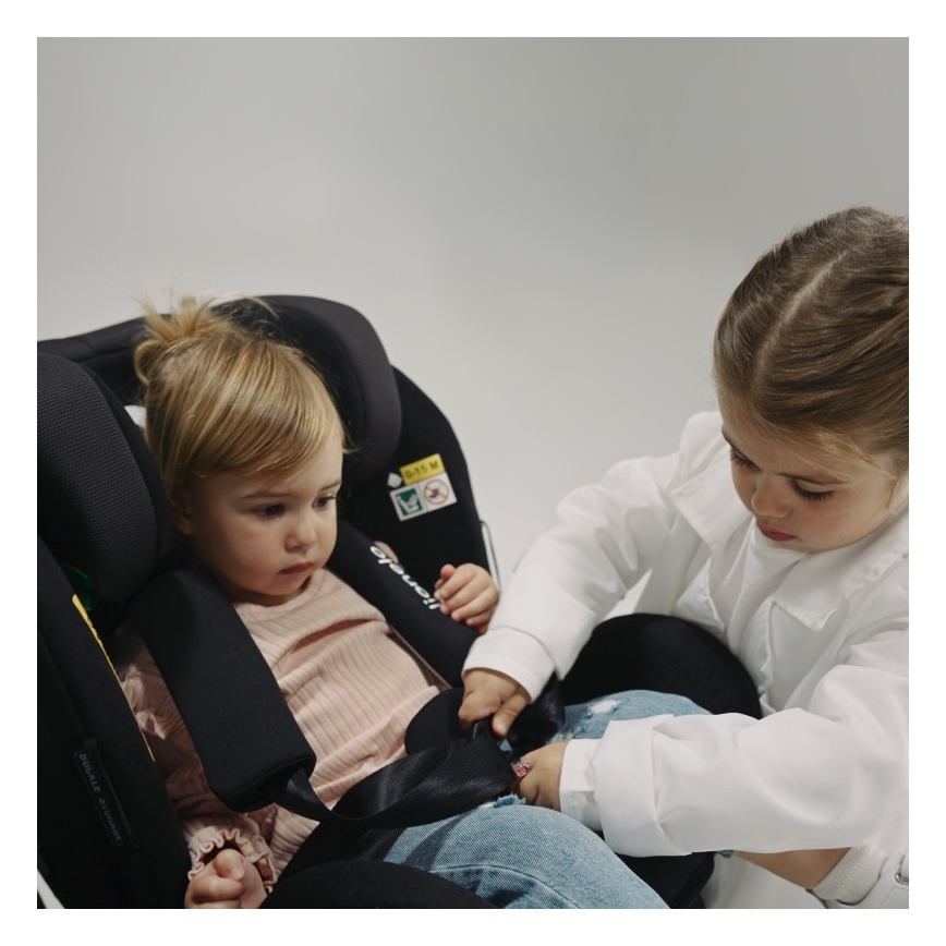 Lionelo - Автокресло с въртяща се основа ANTOON PLUS i-Size 40-105 cm Черен оникс