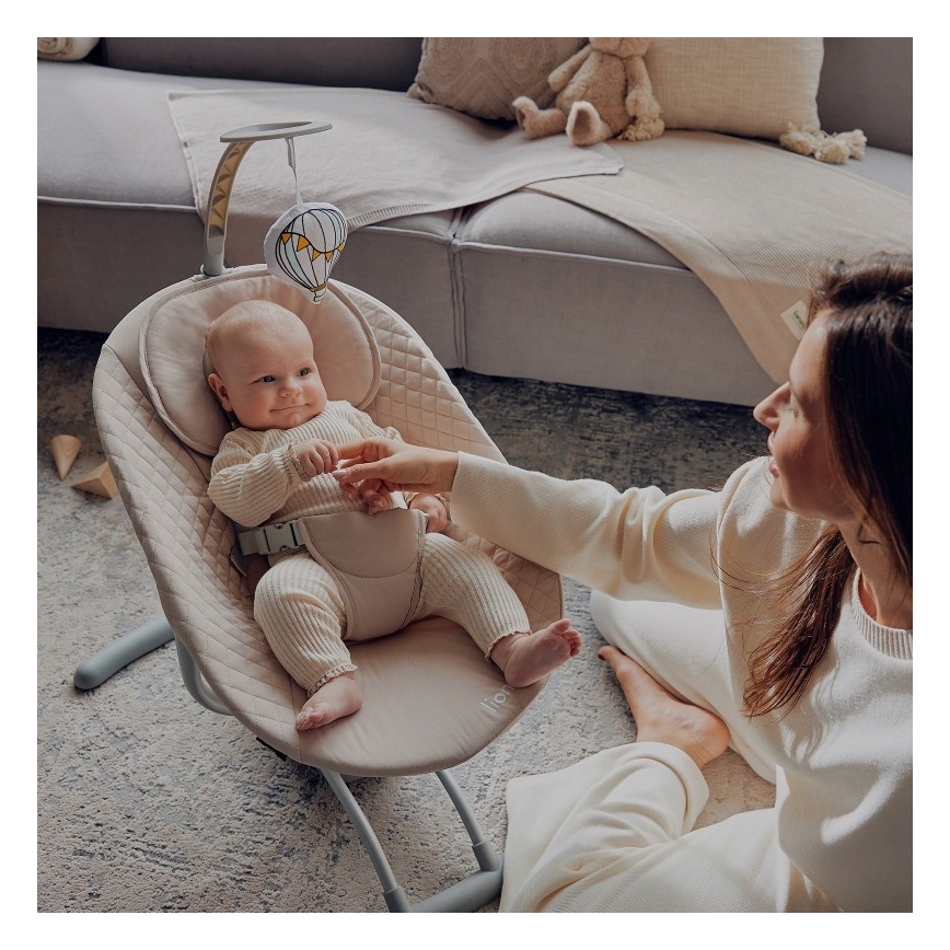 Lionelo - Детска люлка RIO с мелодия, 4xC, цвят бежово латте + дистанционно управление