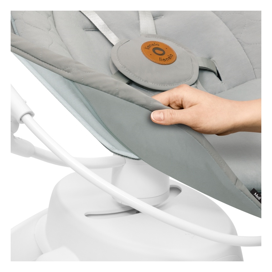 Lionelo - Детска люлка с мелодии MELL Beige Sand 4xAA + дистанционно управление