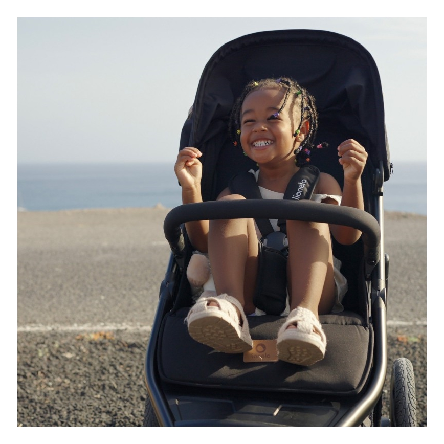 Lionelo - Детска количка AZURA черен