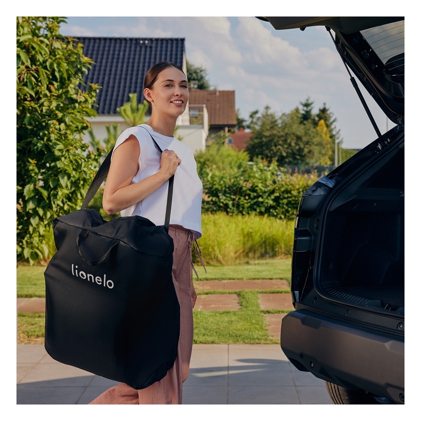 Lionelo - Спортна детска количка JULIE ONE черна/златна