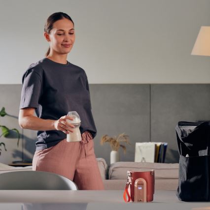 Lionelo - Зареждащ се подгрявач за бебешки шишета THERMUP GO EVO 18W/5V розов