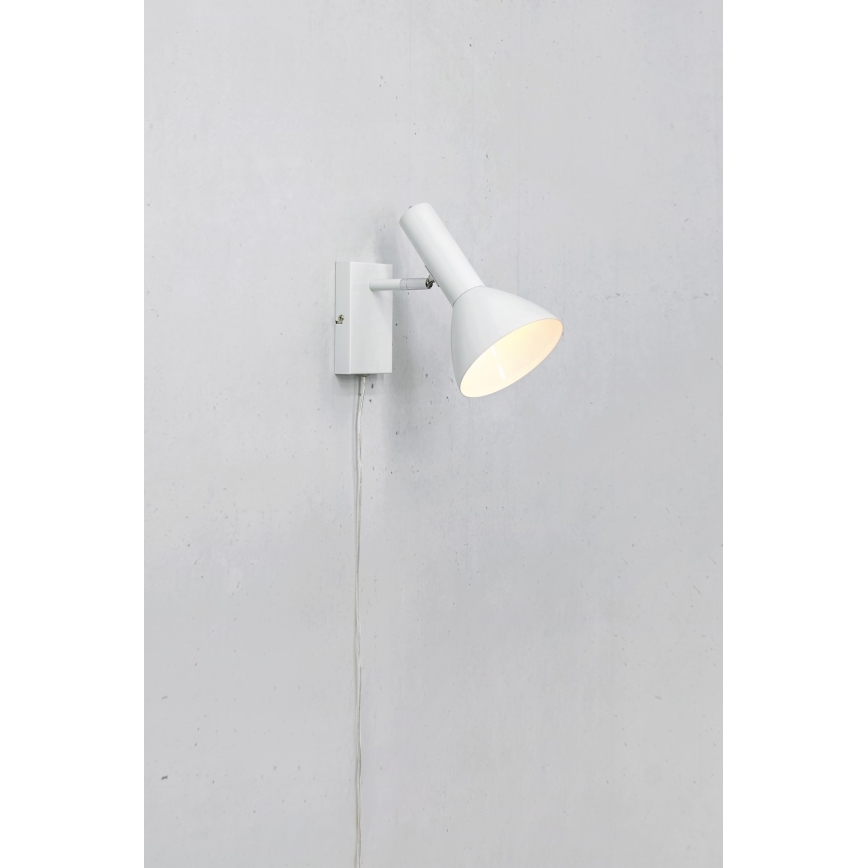 Markslöjd 108689 - Аплик METRO 1xE27/40W/230V бял