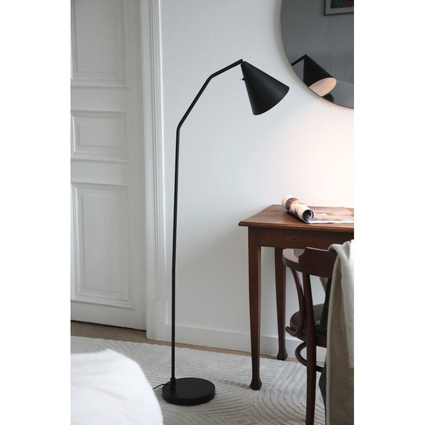 Markslöjd 108889 - LED димируема подова лампа FUNIL LED/4,9W/230V CRI 90 черна