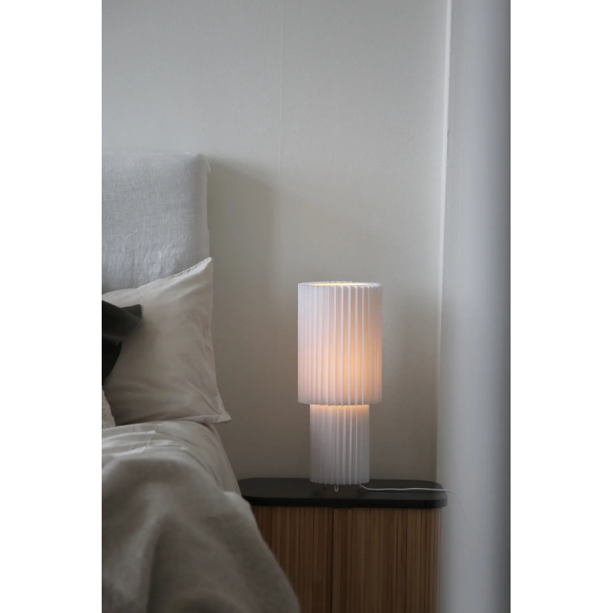 Markslöjd 108897 - Настолна лампа CATIS 1xE27/60W/230V 45 см бяла