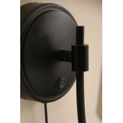Markslöjd 108907 - Стенно осветително тяло AMAR 1xE14/40W/230V бежово/черно