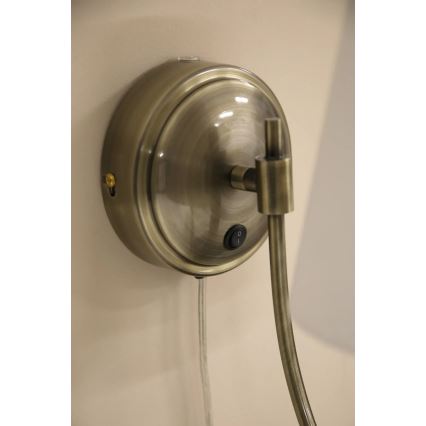 Markslöjd 108908 - Стенно осветително тяло AMAR 1xE14/40W/230V бяло/месинг